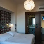 拉莫瑞斯卡酒店 拉维罗