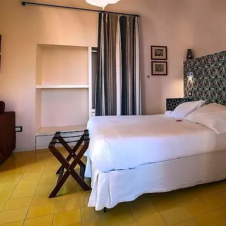 La Moresca Hotel 3*