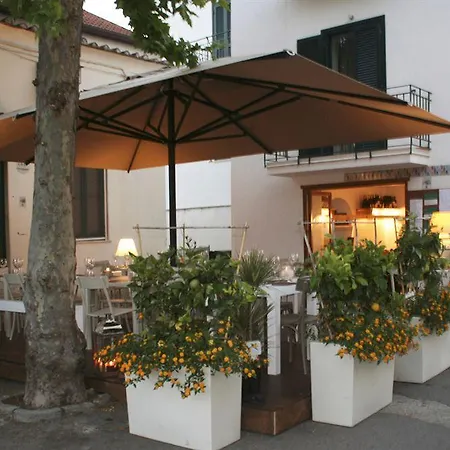 Hotel La Moresca 3*
